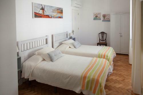 Hostal Parede Guest House