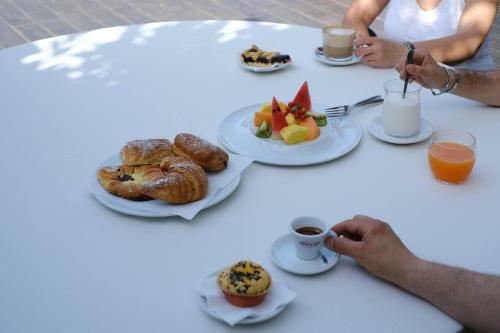 Hostal Villa Tivoli