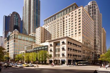 Hotel Peninsula