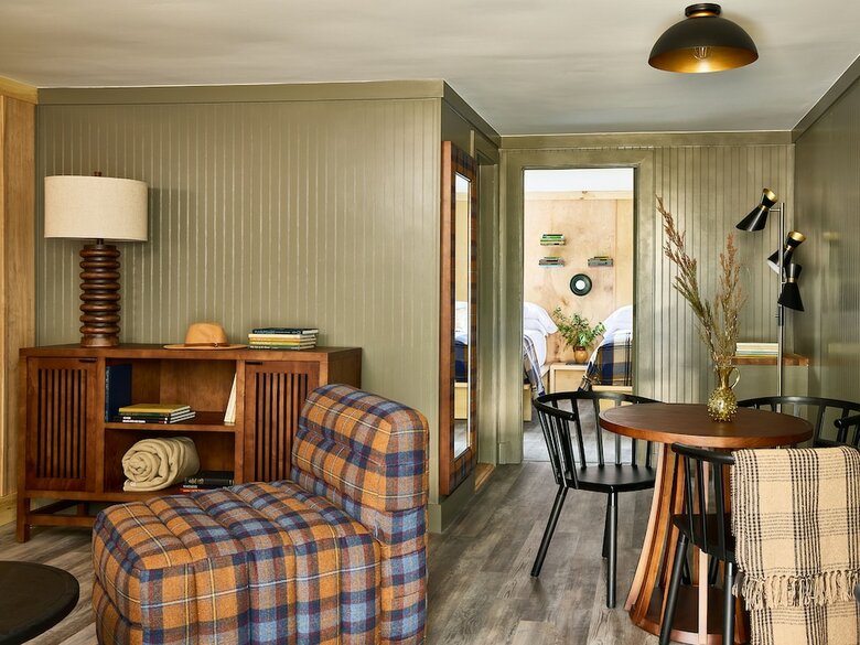 Hotel Golden Eagle Resort