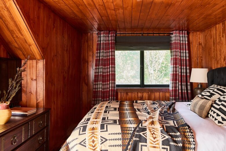 Hotel Golden Eagle Resort