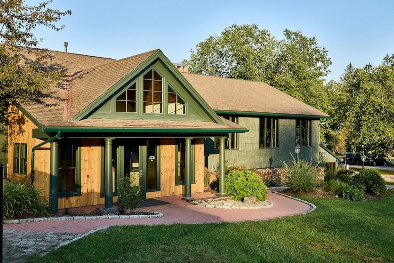 Hotel Golden Eagle Resort