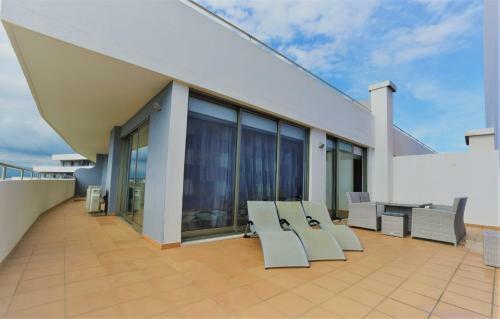 Ruby Red & Atlantic Blue Apartments In Oceano Atlantico