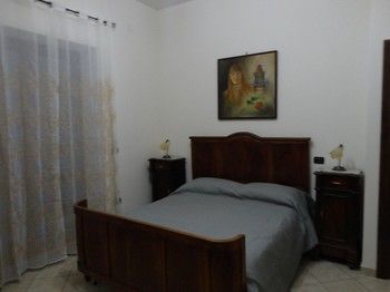 B&B Nola
