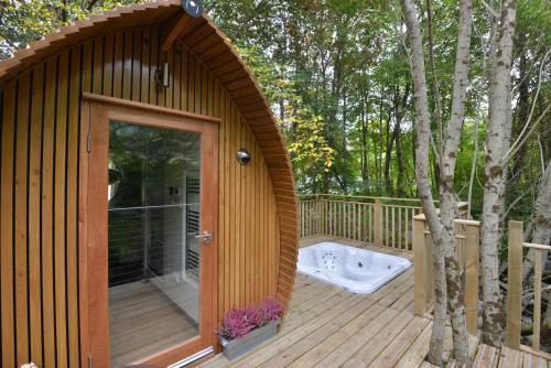 Apartamento Riverbeds Lodges With Hot Tubs