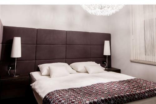 Apartamentos White House Bela Hi?a