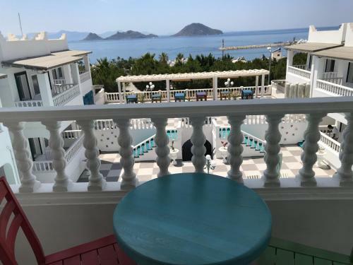 Bahama Art Hotel