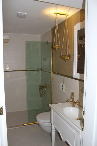Ch Azade Hotel