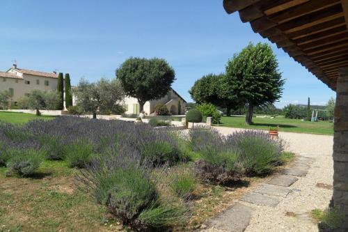 Les Jardins De Bouteille