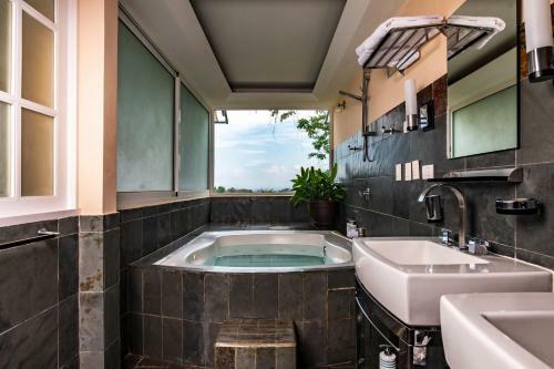 Gaia Hotel & Reserve- Adults Only