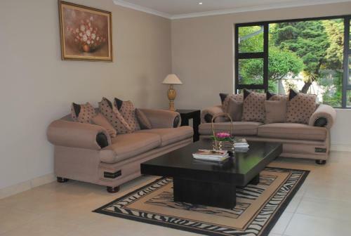 Hostal 6 On Morris Guest Lodge