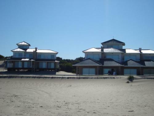 Apart En La Playa