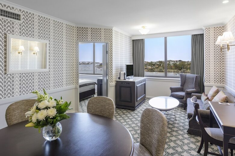 Hotel Brisbane Riverview (executive)