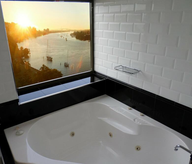 Hotel Brisbane Riverview (executive)