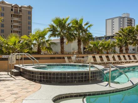 Apartamento Crystal Tower 1608