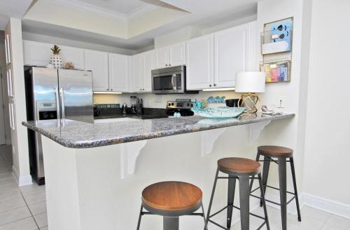 Apartamento Crystal Tower 1002