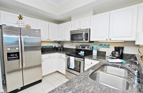 Apartamento Crystal Tower 1002