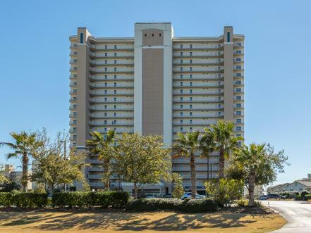 Apartamento Crystal Tower 1803