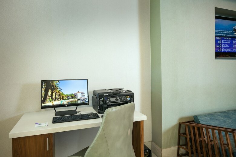 Hotel Catalina Canyon Resort