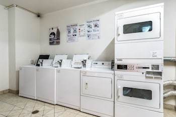 Aparthotel Studio 6 Bakersfield