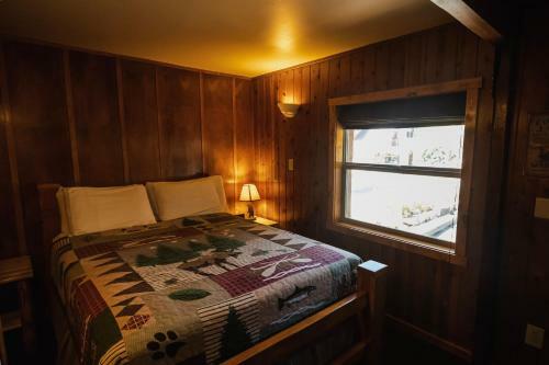 Embers Lodge & Cabins