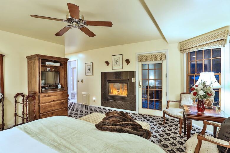 Alpenhorn Bed And Breakfast