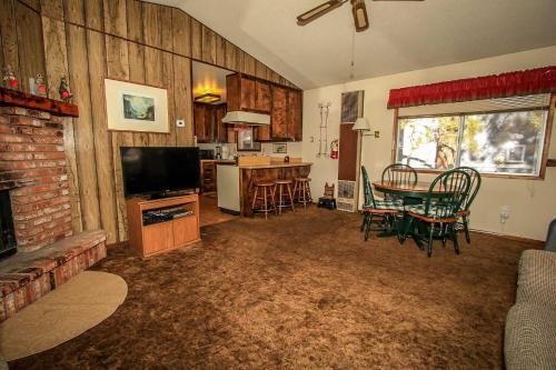 Cedar Pines #1529