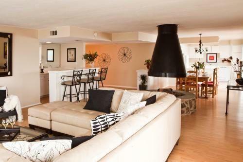 Beachwalk Villas