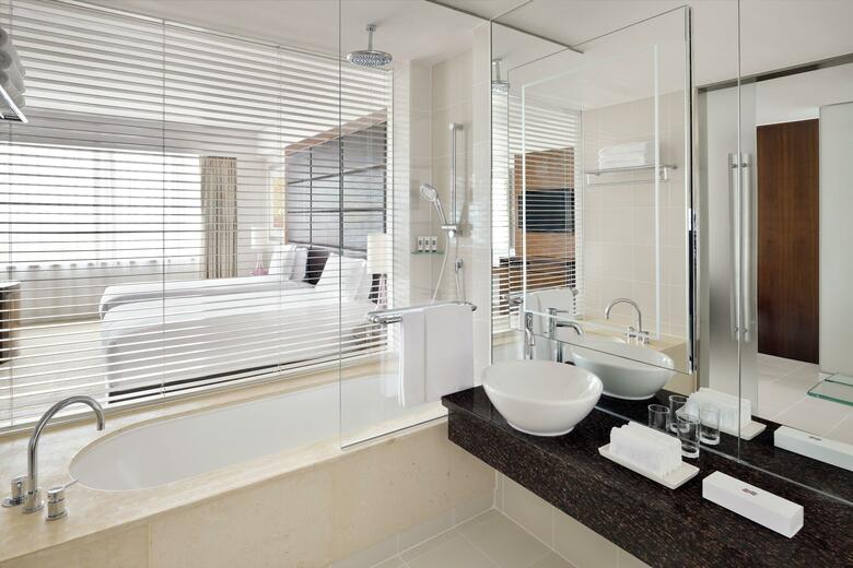 Hotel Crowne Plaza Festival City