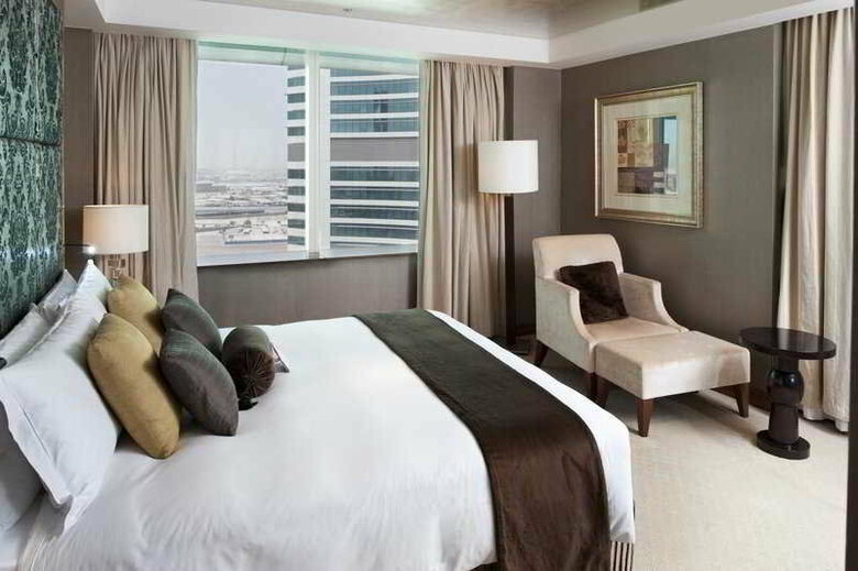 Hotel Crowne Plaza Festival City