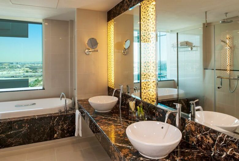 Hotel Crowne Plaza Festival City