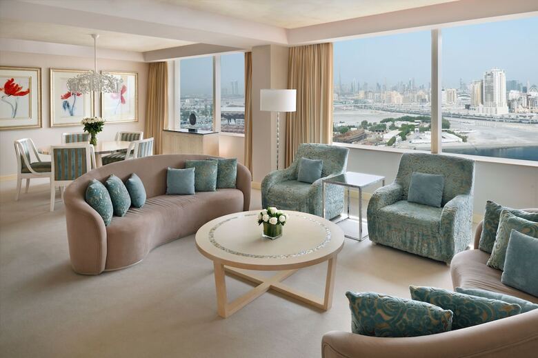 Hotel Crowne Plaza Festival City