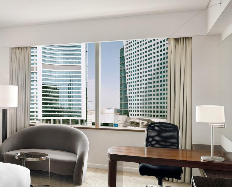 Hotel Crowne Plaza Festival City