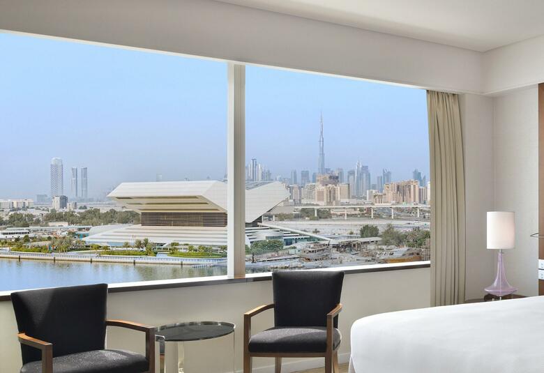 Hotel Crowne Plaza Festival City