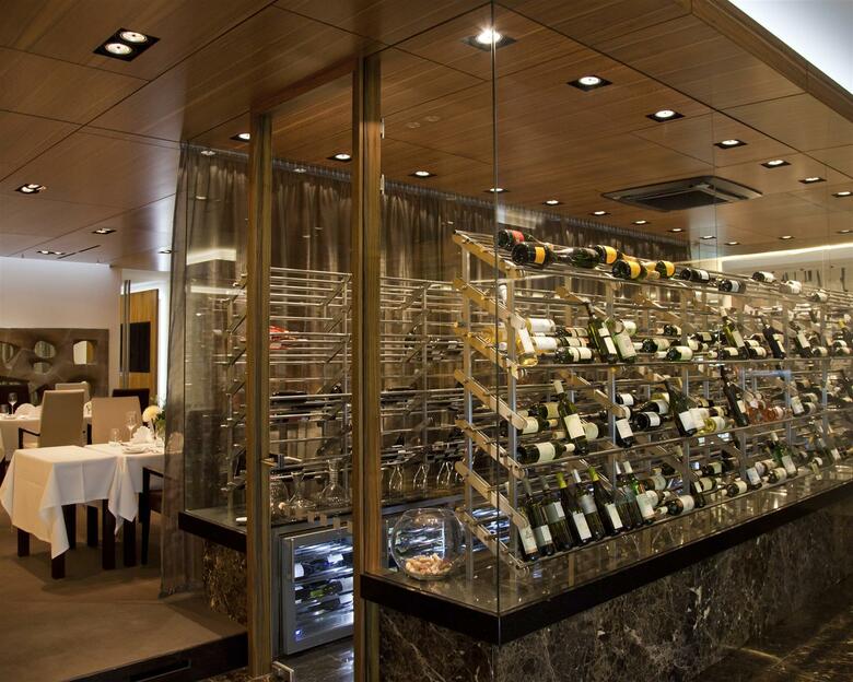 Best Western Premier Hotel International