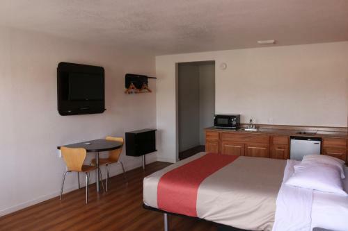 Motel 6 Delano Ca