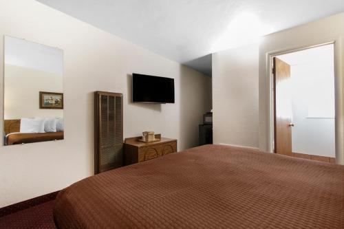 Eureka Town House Motel - Historic Old Town