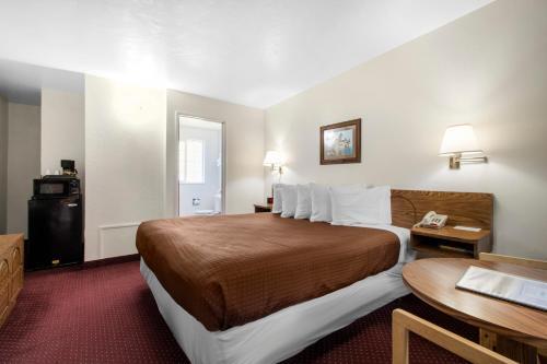 Eureka Town House Motel - Historic Old Town