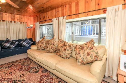 Blue Jay Cabin By Big Bear Cool Cabins