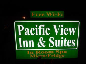Motel Pacific View Inn & Suites