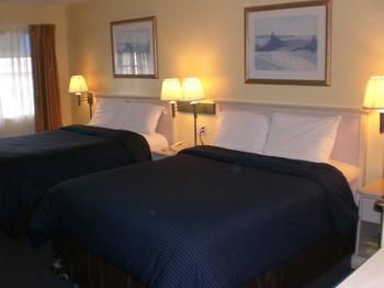 Motel Pacific View Inn & Suites