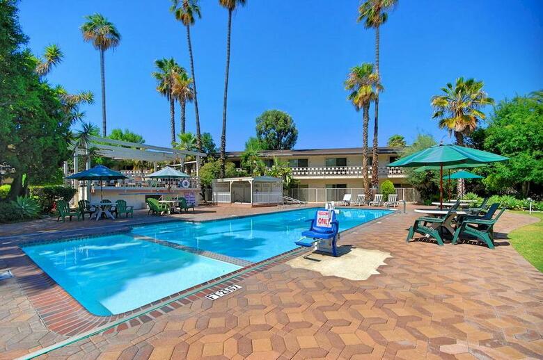 Hotel Super 8 Long Beach