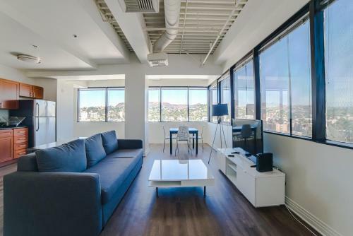 California Spring Apartment