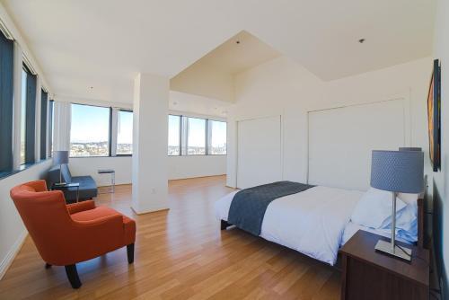 Hollywood Academy Apartment