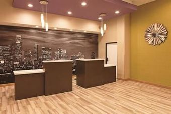 Hotel La Quinta Inn & Suites Pomona - Cal Poly.
