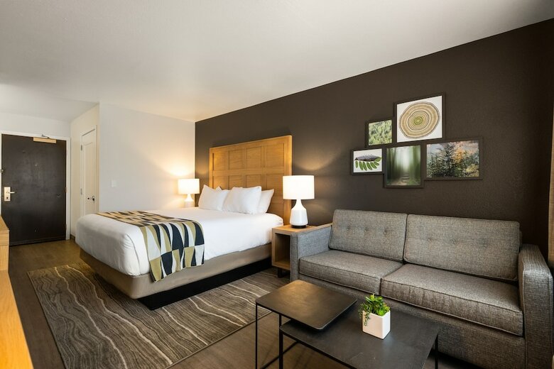 Hotel Oxford Suites Redding