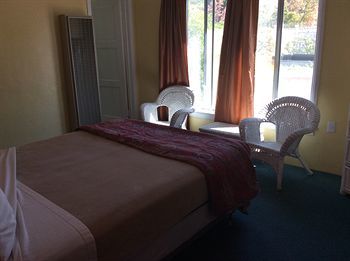 Motel Los Padres Inn