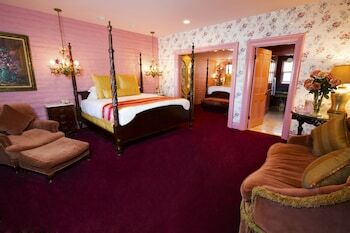 Hotel Madonna Inn