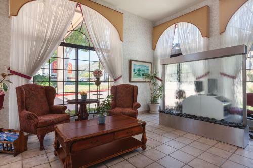 Motel Sands Inn & Suites