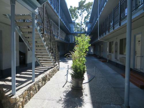 Town House Motel